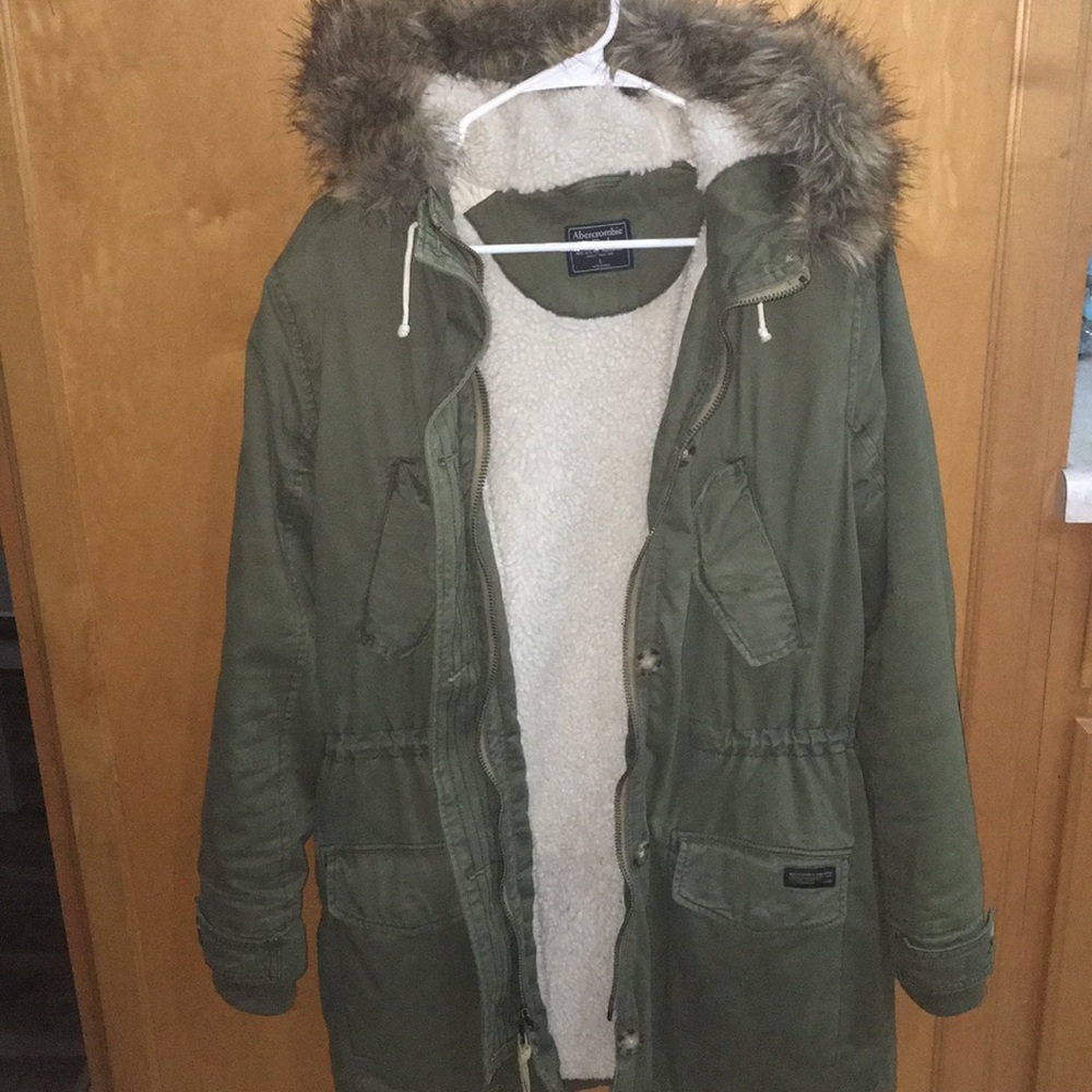 Abercrombie and Fitch olive green coat, sz Large